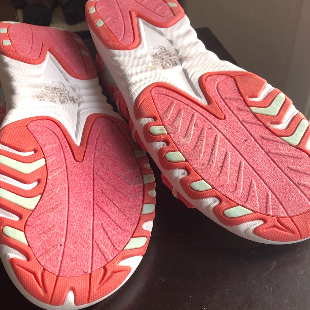 Ryka salmon color outdoors sandals size 8.5 - Picture 4 of 5